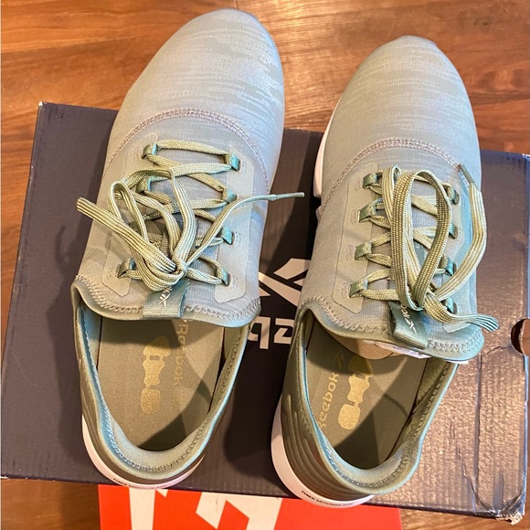 New in Box- Ladies Reebok DMX MAX - Size 11 - Picture 4 of 7